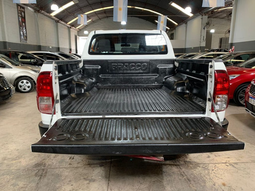 Toyota Hilux 2.4 Cd Dx 150cv 4x4