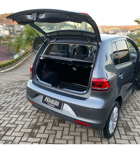 Volkswagen Fox 1.6 MSI TOTAL FLEX CONNECT 4P MANUAL