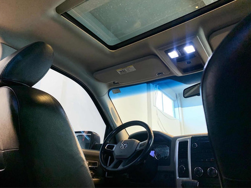 Imagen 9 de 11 de Dodge Ram 1500 4.7 4x4 Extra Full