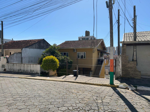 Terreno Com Casa Tabuleiro / Camboriú-sc