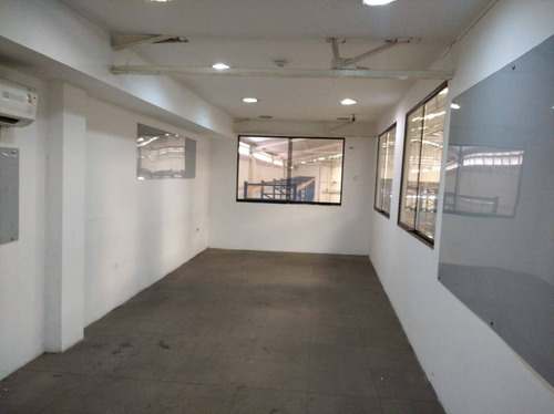 Imagen 6 de 13 de Hilmar Rios C166222 Vende Galpon En San Blas Tlf 0414-432-69-46 @hilmaririos.remax.al