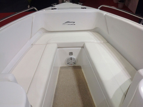 Imagem 3 de 7 de Lancha Fortmarine 240 Open C/ Um Motor De 200 Hp Xl