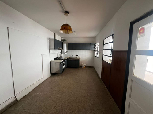 Excelente Casa Comercial - Centro