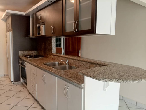 Dayana Apartamento En Venta San Diego Equipado