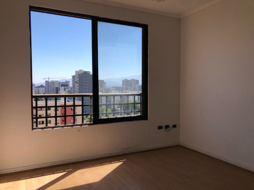 Práctico Dpto. 3d+2b+1e+1b, En Condominio M. Vicente Valdés.