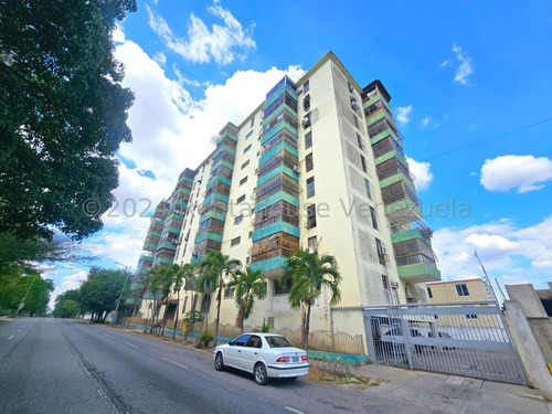 --  Apartamento En Venta En El Este De Barquisimeto Cod  2 - 4 - 1 - 4 - 8 - 5- 0 Mp --