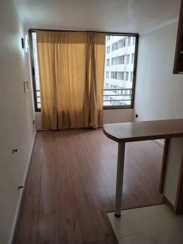 Depto En Arriendo 1d 1b A 5 Min M Sta Lucia (97350)