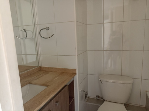 Coipue/macul, Pintado, 2 Dormitorios, 2 Baños, E Y B, Piso 2