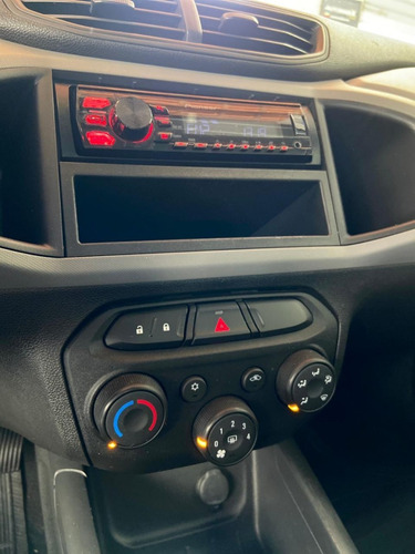 Chevrolet Onix Joy 1.0 2018