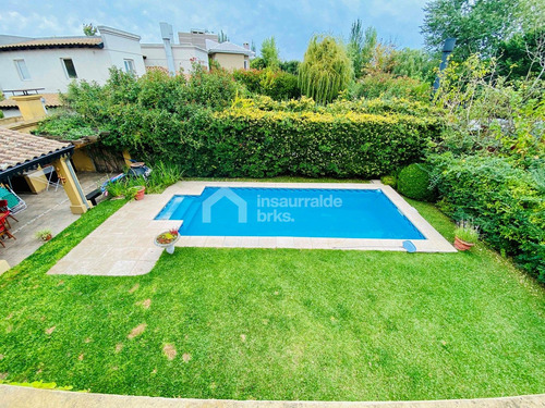 Se Alquila Casa En El Barrio La Escondida, Tigre, 5 Habitaciones Y Piscina!!!