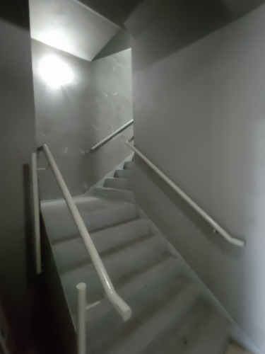 Edificio De Oficinas En Alquiler