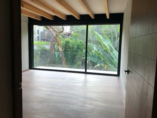 Imagen 11 de 20 de Casa En Venta Valle De Bravo Avandaro Con Bosque Y Rio