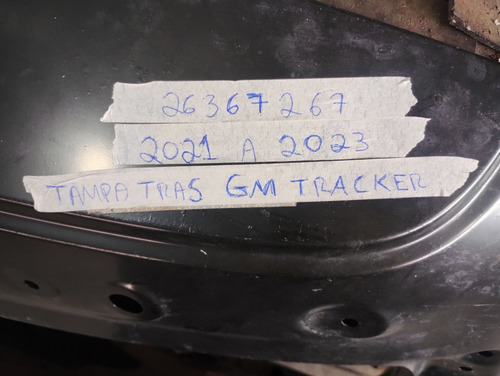Tampa De Mala Tracker Gm Original 2021 A 2023 Ref: 26367267