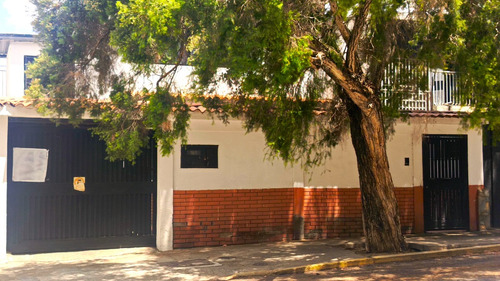 Se Vende Bella Casa En Santa Mónica Mls 25-19956
