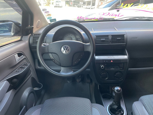 Volkswagen Fox 1.0 Vht Route Total Flex 5p