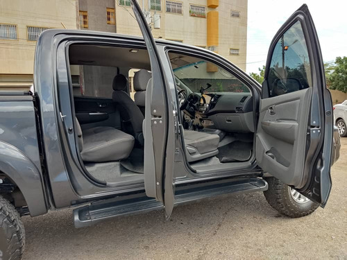 Imagen 7 de 14 de Toyota Hilux Kavak