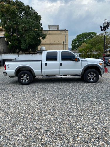 Ford Super Duty 2013 Blanca