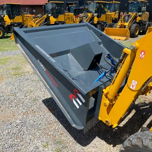 Minicargadora Con Desmalezadora Sinomach 255f Cerrada A/a