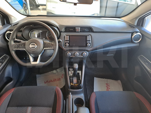 Nissan Versa 1.6 Sr Cvt