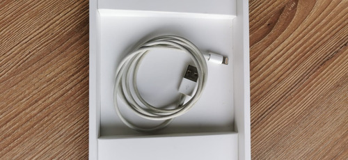 iMac 21.5-inch, 2017 - 2.3 Ghz Intel Core I5 De 2 Núcleos (Usado)