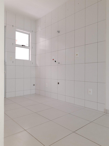 Casa De 3 Quartos Mais Subsolo