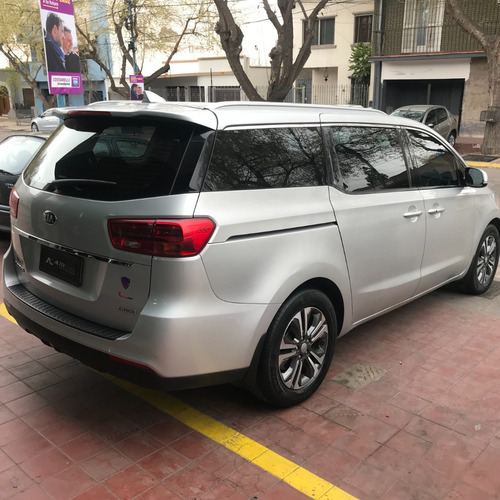 Kia Carnival 2.2 Crdi Premium Avn