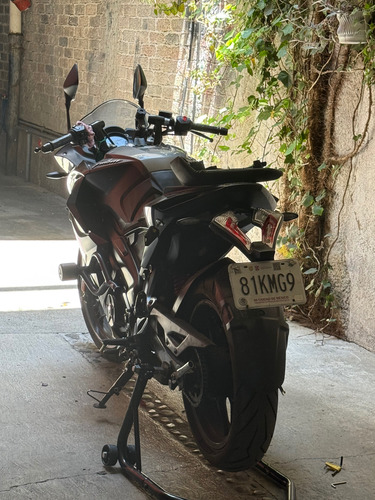 Bajaj Pulsar Rs 200