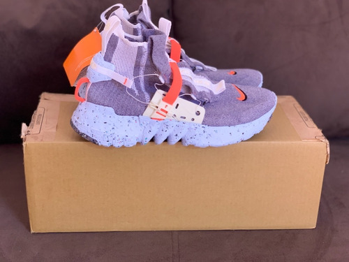 Tênis Nike Space Hippie 03 Vast Grey Hyper Crimson