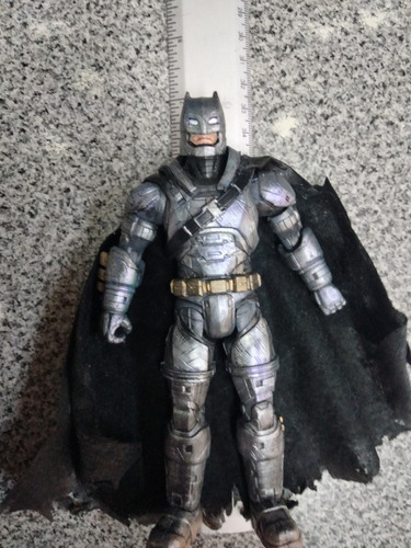 Dc Multiverse Batman Armored, Personalizado Rústico!! (Usado)