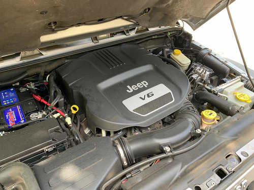 Imagen 14 de 16 de Jeep Wrangler 2015 3.6 Rubicon 284hp Atx