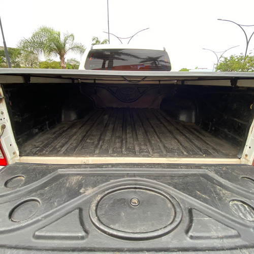 Toyota Hilux 2.5 Cab. Dupla 4x4 4p