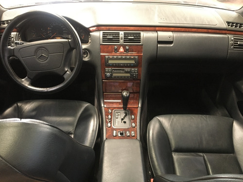 Imagen 9 de 13 de Mercedes Benz E240 V6 At Elegance 1997 Expoeste