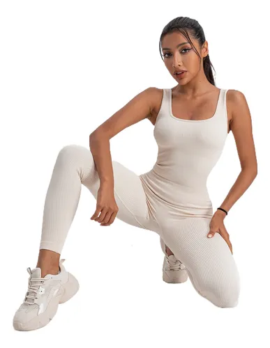 Yoga store sin ropa
