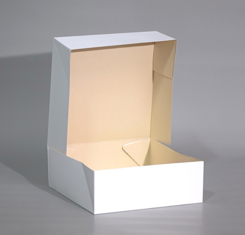 Imagen 2 de 3 de Caja 1 Pieza Pegada 25x25x10 Cm (x 50 U.) Tortas Tartas Postres Accesorios Delivery - 067 Bauletto
