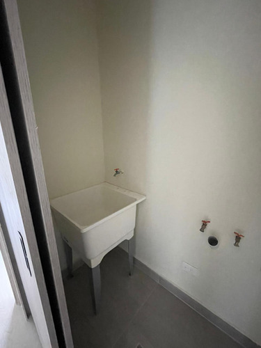 Apartamento En Venta En Vistacana Por Usd 190,000 3 Habitaciones Con Vista Al Lago