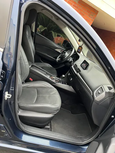 Mazda 3 2.0 Touring