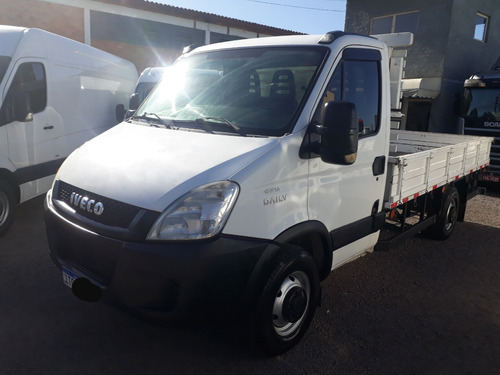 Iveco Daily Chasis 3.0 35S14 3450 Cab. Simples 2P