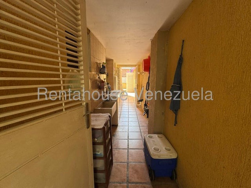 Venta De Casa Dúplex En El Alto Hatillo 25-17598