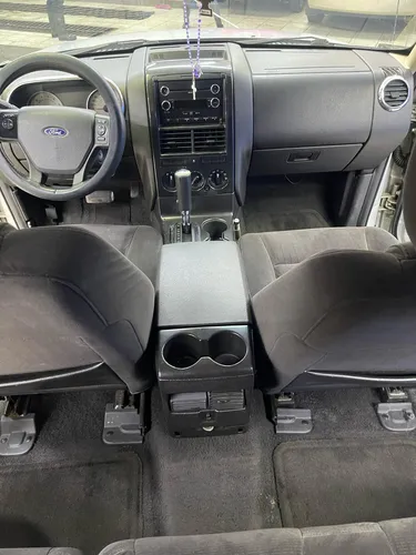 Ford Explorer Xlt 2011