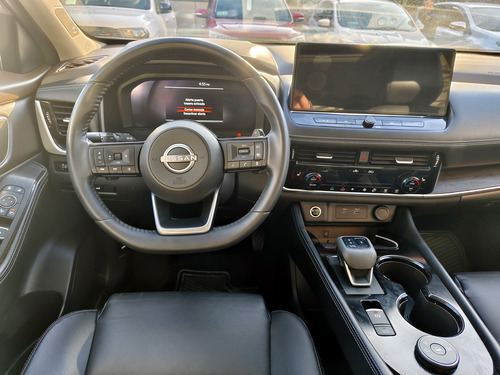 Nissan X-Trail 2.5 EXCLUSIVE 4X4 3ROW CVT AT 5P