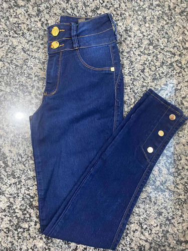 Imagem 3 de 4 de Calça Oxtreet Jeans Feminina C/ Bojo Modela Bumbum