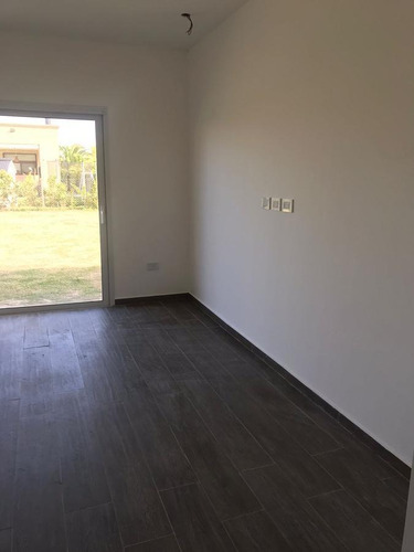 Imagen 24 de 30 de Casa En Venta En El Canton - Golf