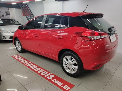 Imagem 6 de 14 de Toyota Yaris Hb 1.3 + Tech Cvt, Iqw6778
