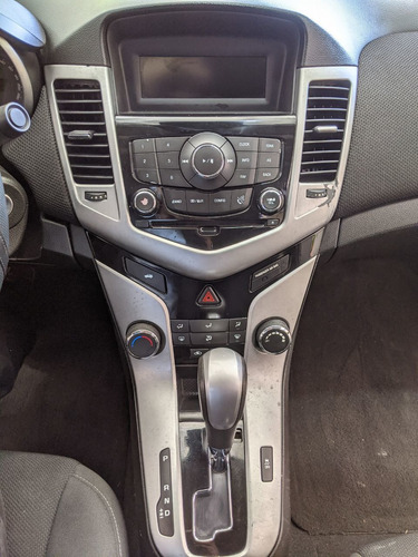 Imagen 10 de 11 de Chevrolet Cruze Lt
