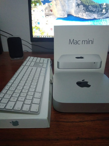 Mac Mini Apple Mgem2 2015 I5 4gb Ram 500gb + Teclado
