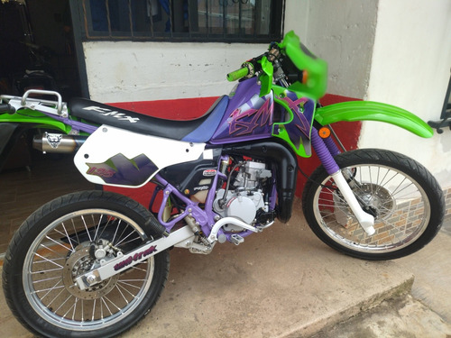 Moto Kmx En Muy Buen Estado, Para Traspaso, Negociable.