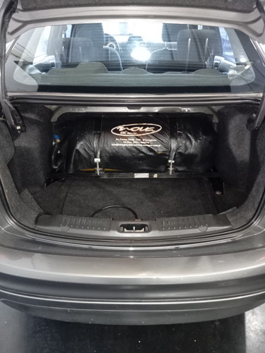 Ford Fiesta Kinetic 1.6 Sedan S Plus 120cv