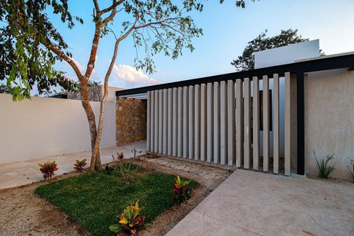 Imagen 2 de 20 de Casa En Venta En San Diego Cutz, Mérida