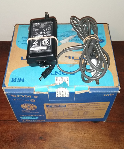Handycam Sony Hi8 Trv138, Cargador, Conexión Tv, Cassette. Plateado