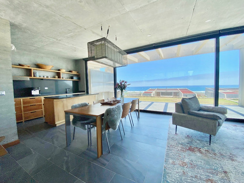 Maravillosa Casa A Pasos De La Playa En La Vega De Pupuya